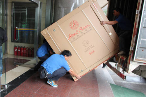 芝罘钢琴贵重工艺品无忧运